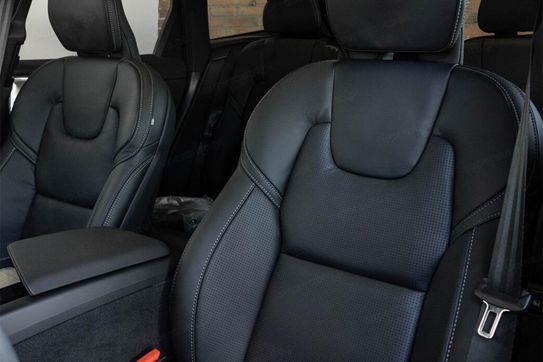 Volvo XC60 T6 Plug-In Hybrid AWD Ultra Dark