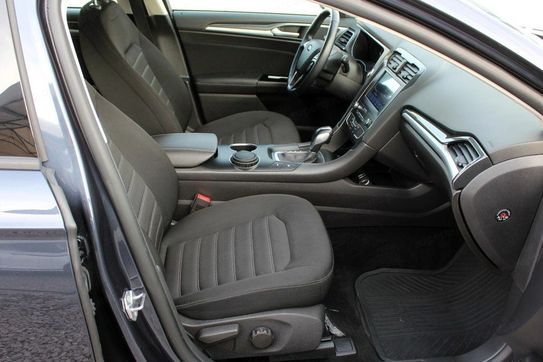 Ford Mondeo 2.0 Hybrid Trend