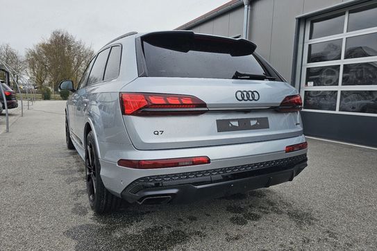 Audi Q7 50 TDI quattro S Line