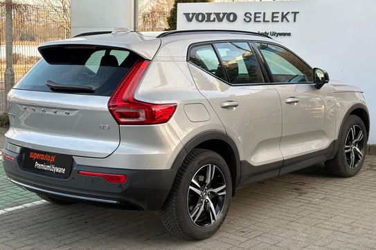 Volvo XC40 B3 B Plus Dark