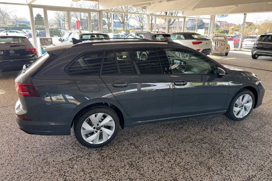 Volkswagen Golf VIII 2.0 TDI Life Plus