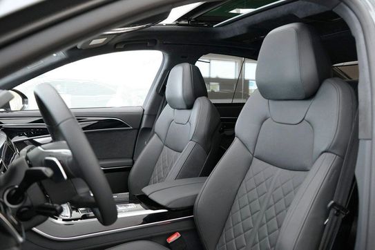 Audi A8 L 60 TFSI e quattro Tiptr.