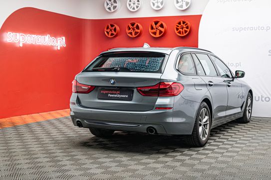BMW Seria 5 520d xDrive Sport Line