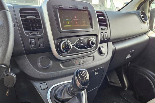 Renault Trafic L1H1 Zabudowa warsztatowa