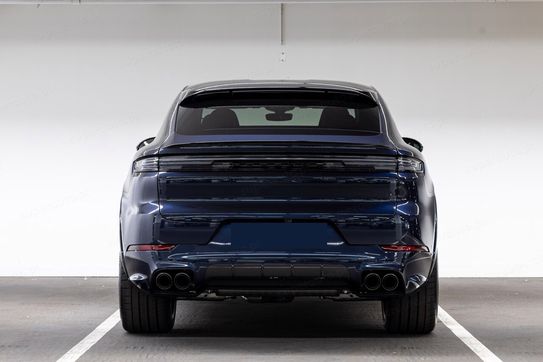 Porsche Cayenne Coupe E-Hybrid  Black Edition