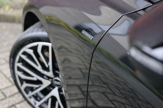 Audi A5 e-Hybrid quattro S line Avant