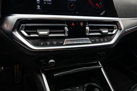 BMW Seria 3 318d