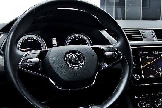 Skoda Superb 2.0 TDI SCR 4x4 Style DSG