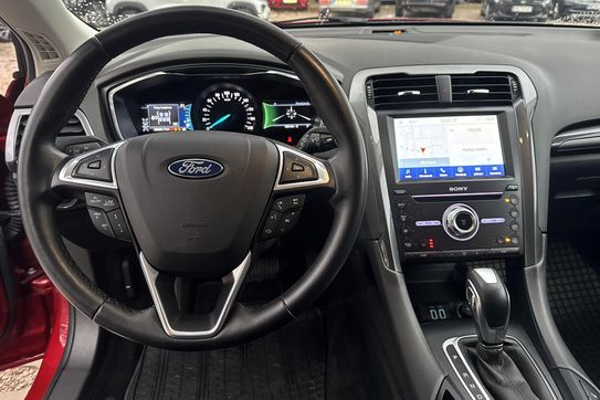 Ford Mondeo Titanium 2.0 Hybrid