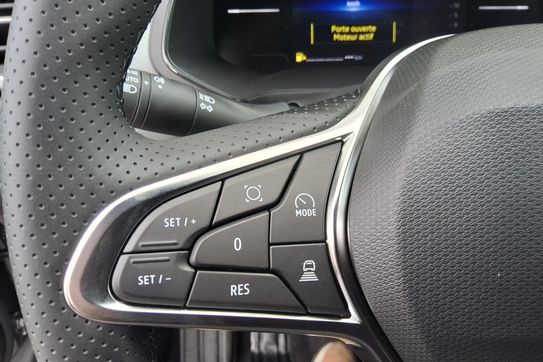 Renault Captur TECHNO 1.8 E-Tech Full Hybrid AT