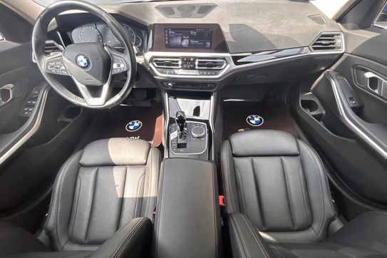BMW Seria 3 330i xDrive Sport Line aut