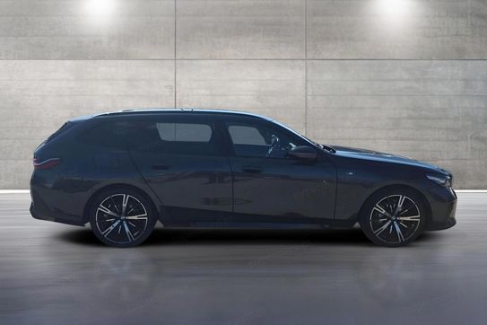 BMW Seria 5 540d xDrive mHEV M Sport aut