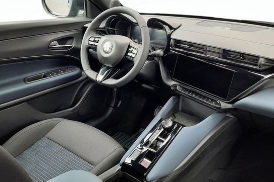 Alfa Romeo Junior Ibrida