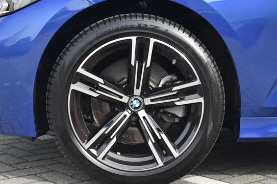 BMW Seria 3 318i M Sport