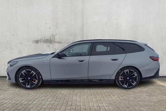 BMW i5 83.9kWh M60 xDrive