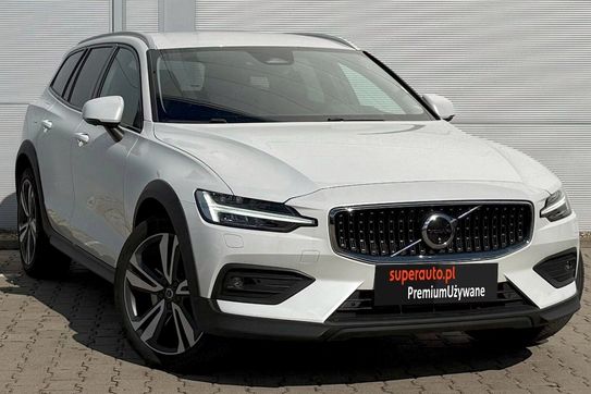 Volvo V60 Cross County Plus B5 B AWD
