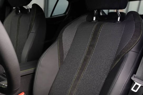 Peugeot 408 GT e-DCS 1.2 mHEV