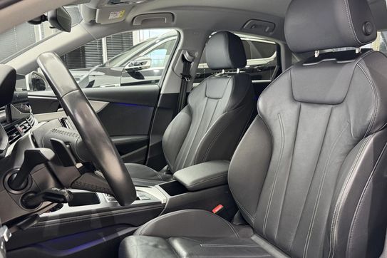 Audi A4 35 TFSI S Line