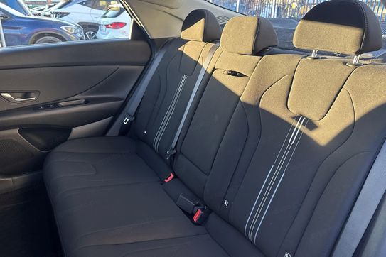 Hyundai Elantra Executive 1.6  CVT