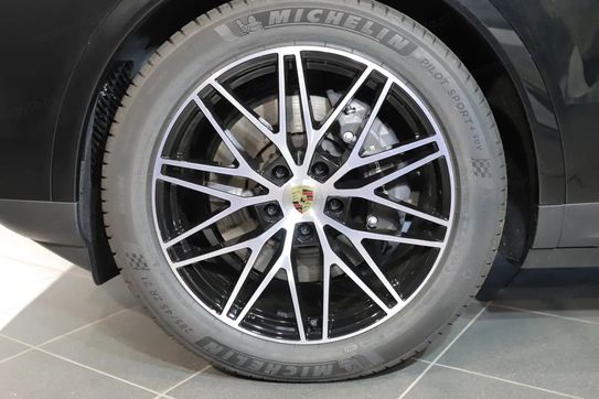 Porsche Cayenne S E-Hybrid