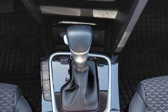 Kia Ceed 1.5 t-Gdi Tribute Dct