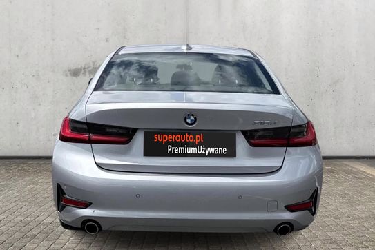 BMW Seria 3 318d