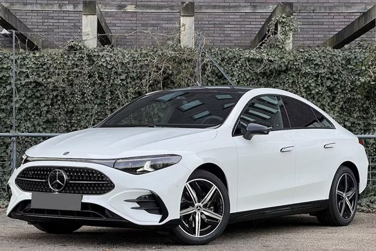 Mercedes CLA 200 4-Matic AMG Line