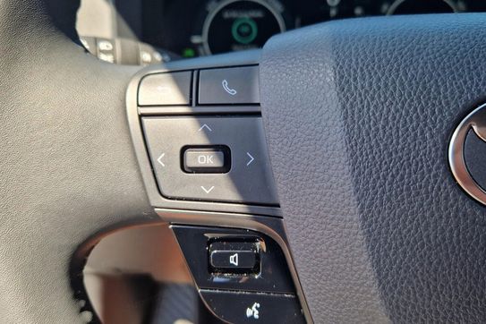 Toyota C-HR Style 2.0 Hybrid Dynamic Force Plug-in