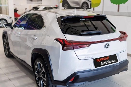 Lexus UX 300h Business