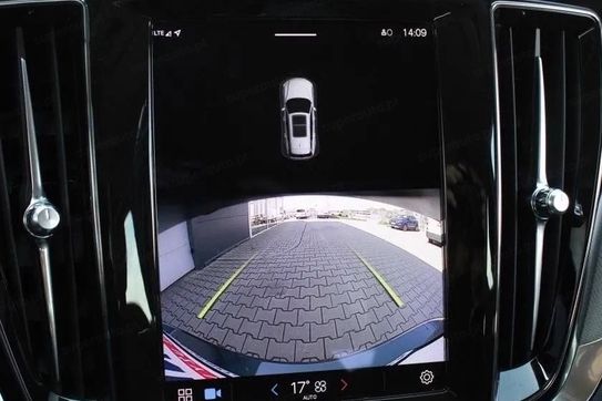 Volvo V60 B4 Momentum Pro