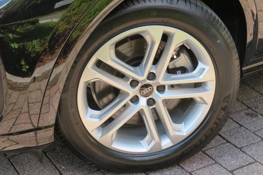 Audi Q5 TDI quattro S line Sportback