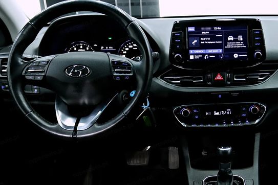 Hyundai i30 1.5 T-GDI Smart DCT