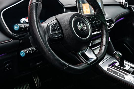 MG HS 1.5 T-GDI Exclusive DCT