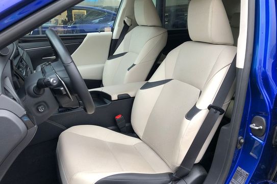 Lexus ES 300h F Sport Design