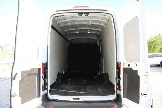 Ford Transit L4H3