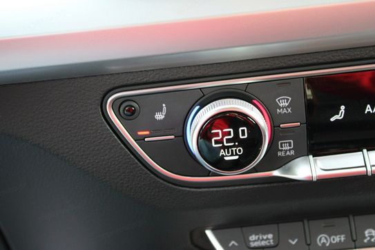 Audi Q5 40 TDI mHEV quattro Advanced S tronic