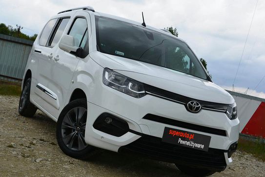 Toyota Proace City Verso Long L2H1 Family