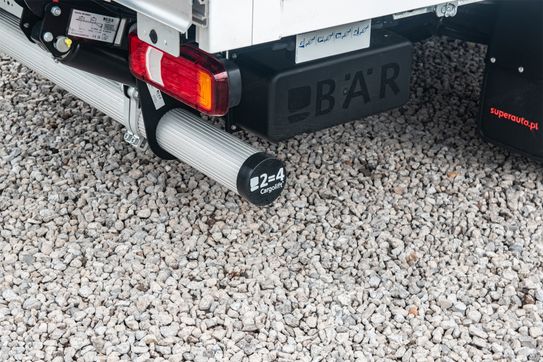 Iveco Daily 35S18 Kontener 8EP + Winda