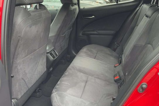 Lexus UX 300h Business
