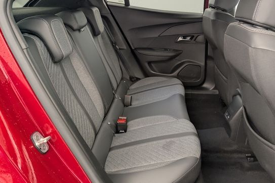 Peugeot 2008 ALLURE 1.2 PureTech