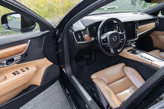 Volvo V90 D4 Inscription