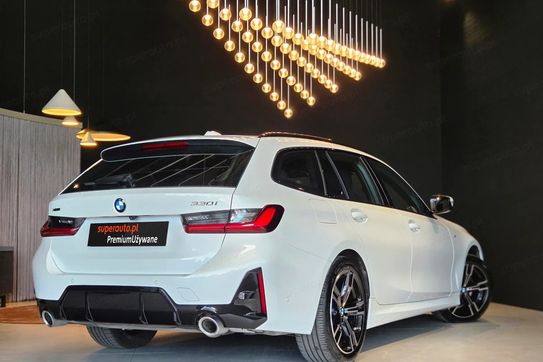 BMW Seria 3 330i xDrive aut