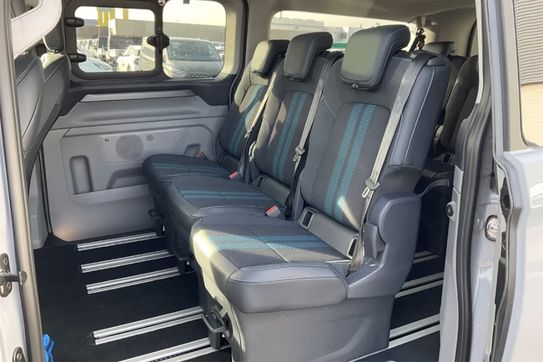 Ford Tourneo Custom 320 L2H1 Sport A8 AWD