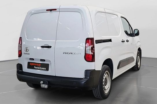 Toyota ProAce D-4T Active