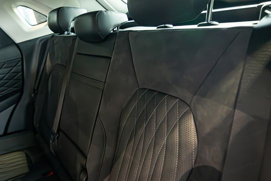 Hongqi HS5 2.0T AWD
