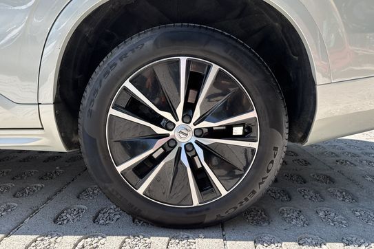 Volvo XC90 B5 D AWD Momentum Pro