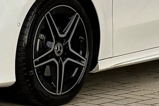 Mercedes Klasa A 220 4-Matic AMG Line