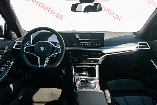 BMW Seria 3 Touring 330i xDrive M Sport