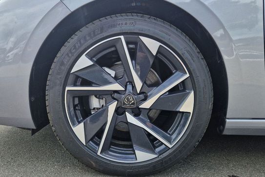 Peugeot 308 Allure e-DCS6 1.2 mHEV