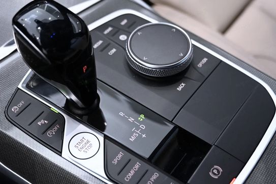 BMW Seria 3 330i xDrive M Sport sport-aut
